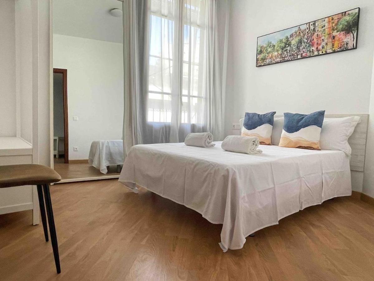 Hostourist Fira Plaza Espana 3 Barcellona